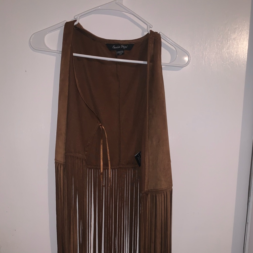 Suede Vest w fringe